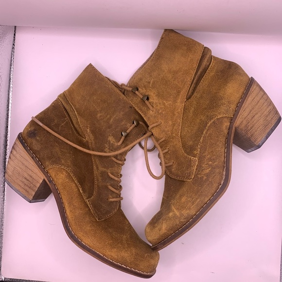 Mtng Originals Tan Suede Leather Lace Up Ankle Boots Size 37  US 7 cottage - Picture 2 of 9